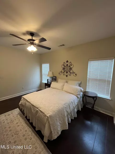 Bedroom - 854 Shadow View Dr, Hernando, MS 38632 photo 5 of 7