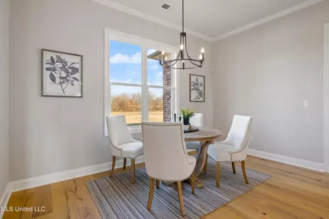 Dining - 418 Oakworth Dr, Hernando, MS 38632 photo 4 of 4