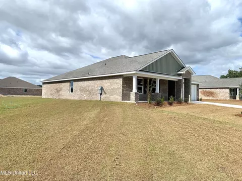 1035 Enclave Cir, Long Beach, MS 39560 photo 2