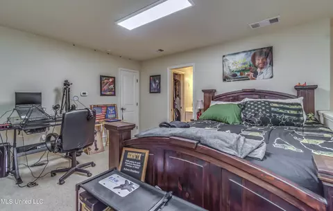 Bedroom - 405 Sand Stone Pl, Brandon, MS 39042 photo 11 of 12