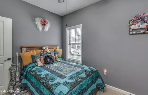 Bedroom - 405 Sand Stone Pl, Brandon, MS 39042 photo 9 of 12