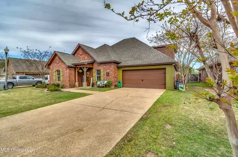 Exterior - 405 Sand Stone Pl, Brandon, MS 39042 photo 4 of 23