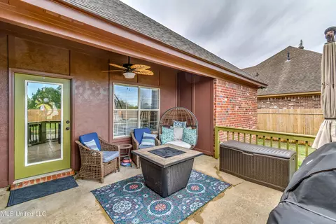 Exterior - 405 Sand Stone Pl, Brandon, MS 39042 photo 10 of 23