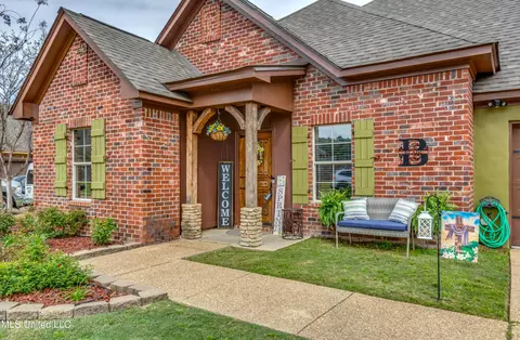 Exterior - 405 Sand Stone Pl, Brandon, MS 39042 photo 3 of 23