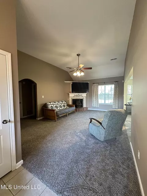 126 Tanner Cv, Hernando, MS 38632 photo 2