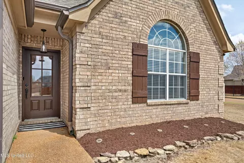 5908 Savannah Pkwy, Southaven, MS 38672