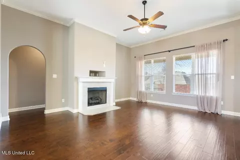 Living - 4039 Pass Cv, Olive Branch, MS 38654 photo 1 of 4