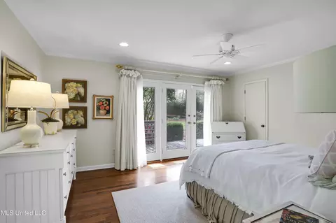Bedroom - 225 Glenway Dr, Jackson, MS 39216 photo 3 of 4