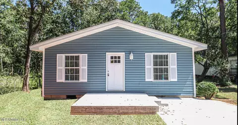 772 Highland Dr, Biloxi, MS 39532