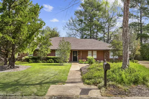 34 Westridge Dr, Brandon, MS 39047