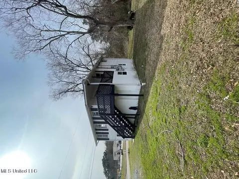 Exterior - 602 Bennett St, Picayune, MS 39466 photo 3 of 3