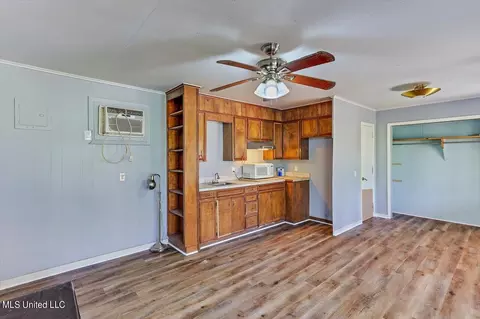 Kitchen - 124 Ludlow Rd, Pearl, MS 39208 photo 6 of 7