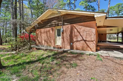 Exterior - 124 Ludlow Rd, Pearl, MS 39208 photo 6 of 12