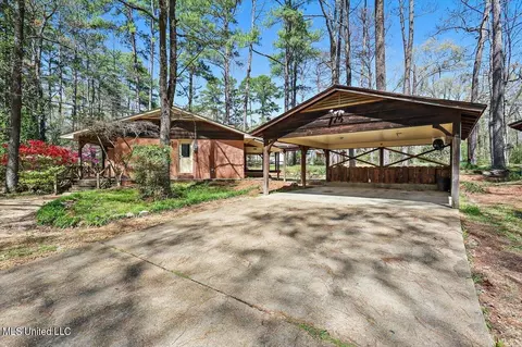 Exterior - 124 Ludlow Rd, Pearl, MS 39208 photo 7 of 12
