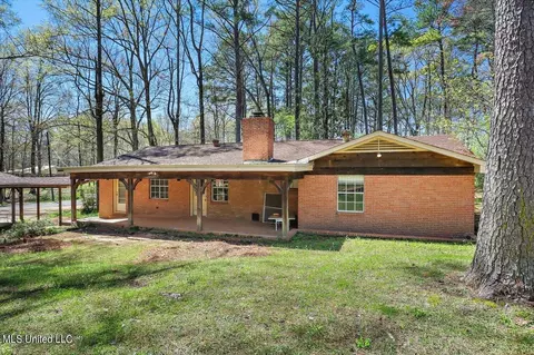Exterior - 124 Ludlow Rd, Pearl, MS 39208 photo 10 of 12