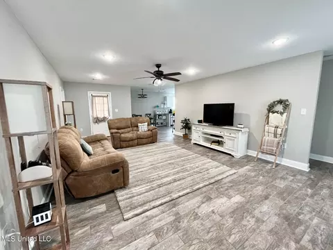 8400 Mint Julep Dr, Perkinston, MS 39573 photo 4