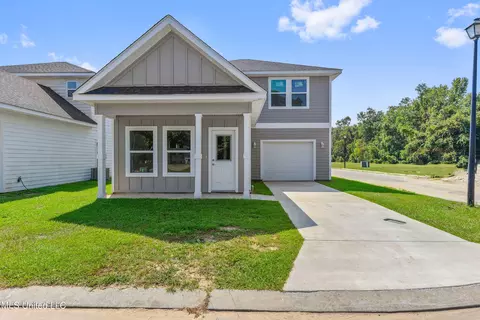 961 Tule Ln, Gulfport, MS 39507