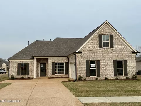1794 Benton Dr, Hernando, MS 38632