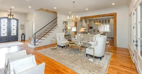 Living - 110 Rosedowne Bnd, Madison, MS 39110 photo 2 of 13