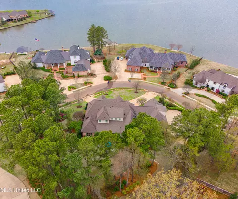 View/Area - 110 Rosedowne Bnd, Madison, MS 39110 photo 4 of 6