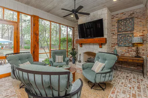 Exterior - 110 Rosedowne Bnd, Madison, MS 39110 photo 16 of 23