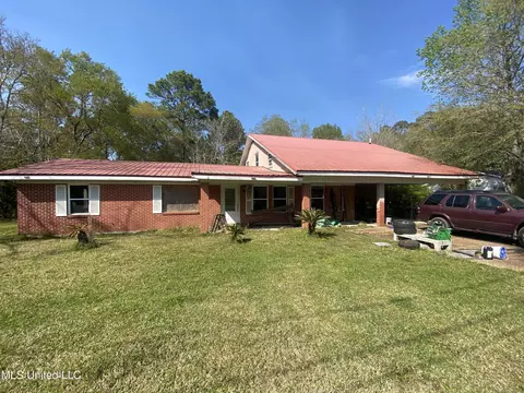 Exterior - 3813 Dearman Ave, Moss Point, MS 39563 photo 2 of 10