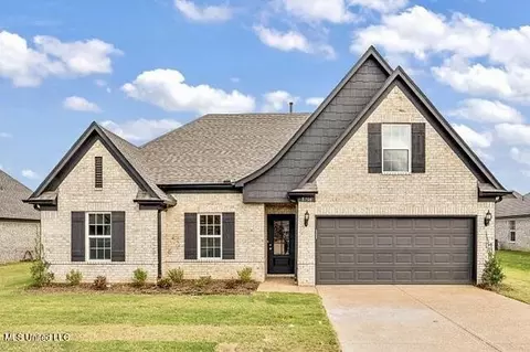2431 Dela Dr, Southaven, MS 38672