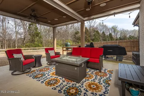 Exterior - 1712 Creek Haven Dr, Hernando, MS 38632 photo 3 of 13