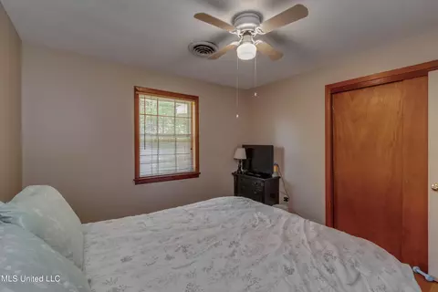 Bedroom - 718 W Highway 28, Mize, MS 39116 photo 9 of 11