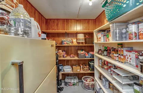 Kitchen - 718 W Highway 28, Mize, MS 39116 photo 7 of 7