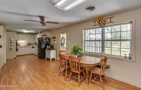 Dining - 718 W Highway 28, Mize, MS 39116 photo 1 of 5