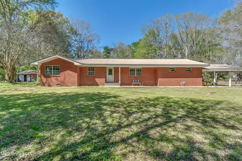 718 W Highway 28, Mize, MS 39116