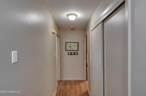 Entry Way - 718 W Highway 28, Mize, MS 39116 photo 2 of 2