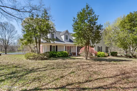 3601 Sherrod Dr, Nesbit, MS 38651