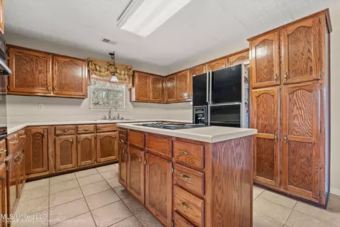 Kitchen - 3601 Sherrod Dr, Nesbit, MS 38651 photo 1 of 3