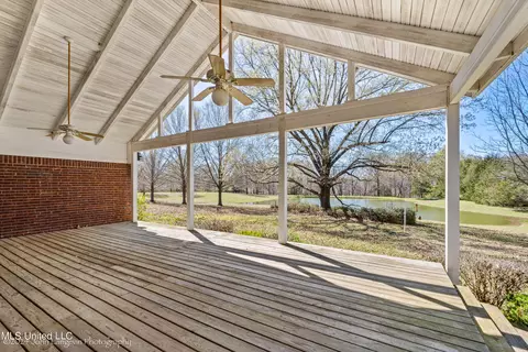 Exterior - 3601 Sherrod Dr, Nesbit, MS 38651 photo 7 of 10