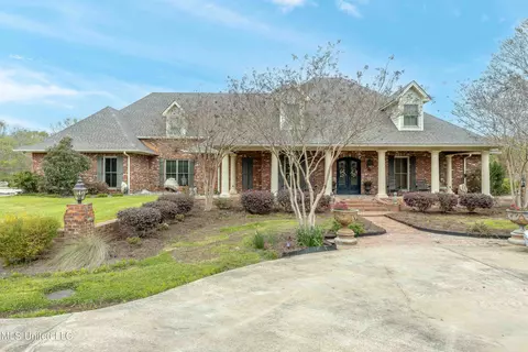 3340 Volley Campbell Rd, Terry, MS 39170