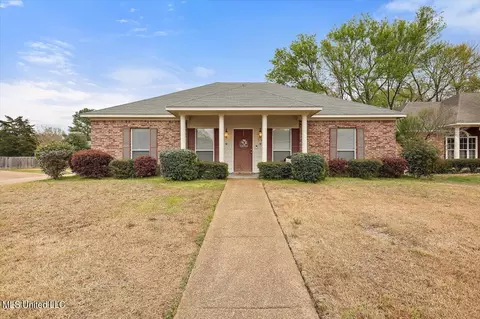 398 Pecan Cir, Brandon, MS 39042