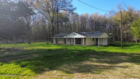 2278 Sawmill Rd, Shaw, MS 38773