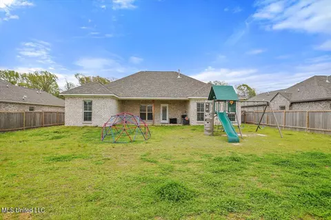 Exterior - 221 Chartleigh Cir, Canton, MS 39046 photo 4 of 6