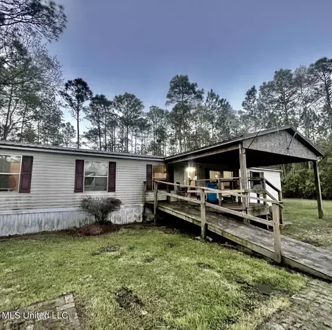 6400 Big Point Rd, Moss Point, MS 39562 photo 3
