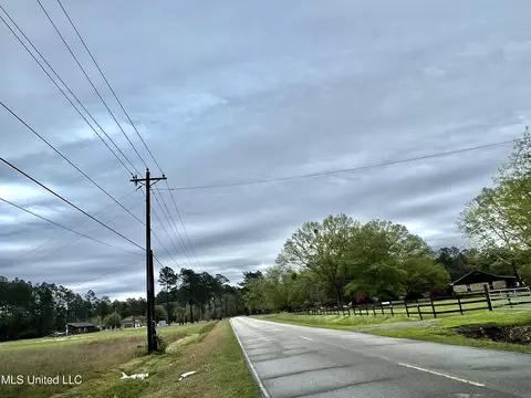 6400 Big Point Rd, Moss Point, MS 39562 photo 8