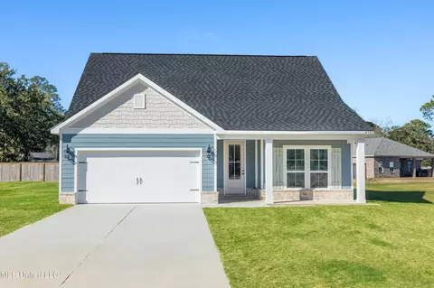 6733 Maurepas Cir, Ocean Springs, MS 39564