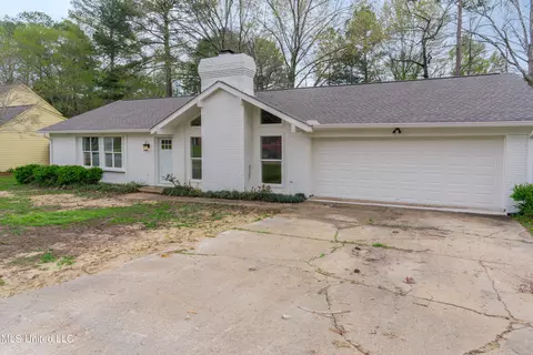 Exterior - 739 Benwick Dr, Brandon, MS 39047 photo 5 of 23