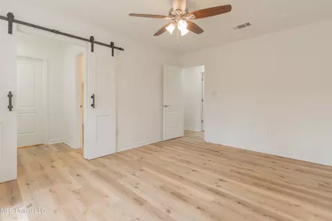 Bedroom - 739 Benwick Dr, Brandon, MS 39047 photo 2 of 5