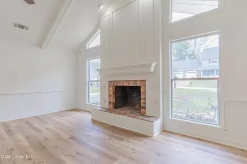 Living - 739 Benwick Dr, Brandon, MS 39047 photo 5 of 5