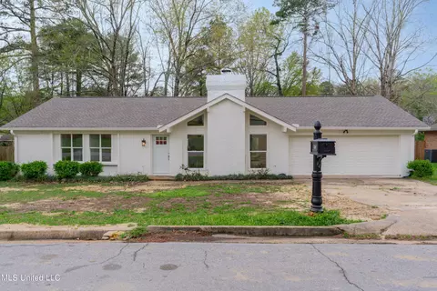 Exterior - 739 Benwick Dr, Brandon, MS 39047 photo 2 of 23