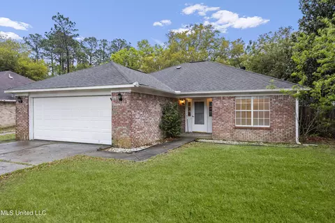8513 Clamshell Ave, Ocean Springs, MS 39564