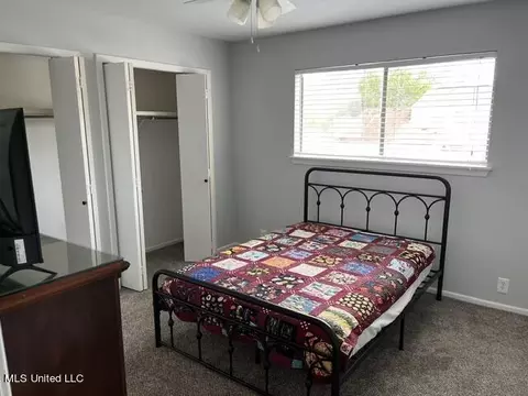 Bedroom - 171 Lakebend Cir #171, Brandon, MS 39042 photo 2 of 4