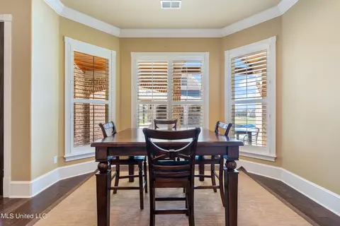 Dining - 140 Como Trace Dr, Senatobia, MS 38668 photo 3 of 3